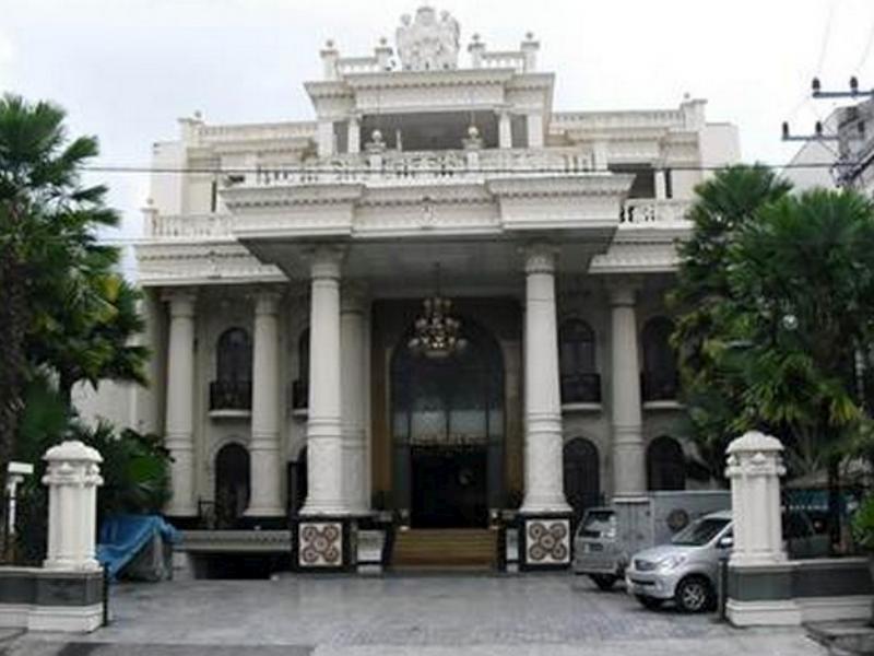 The Grand Palace Hotel Malang Exterior foto