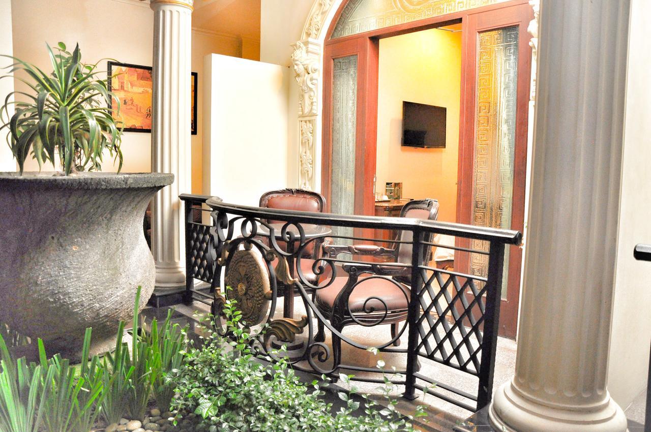 The Grand Palace Hotel Malang Exterior foto